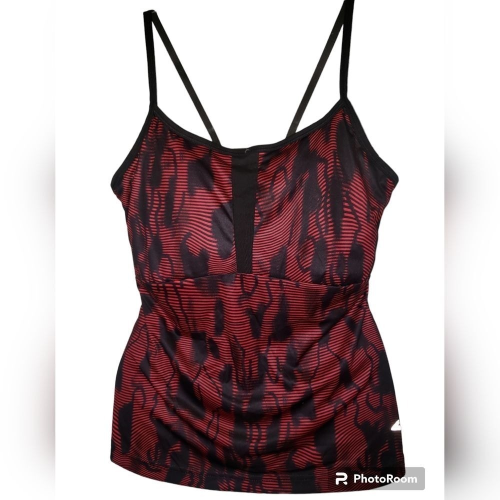 Everlast Workout Tank Cami Top M  Built-In Shelf Bra Moisture-Wicking Activewear